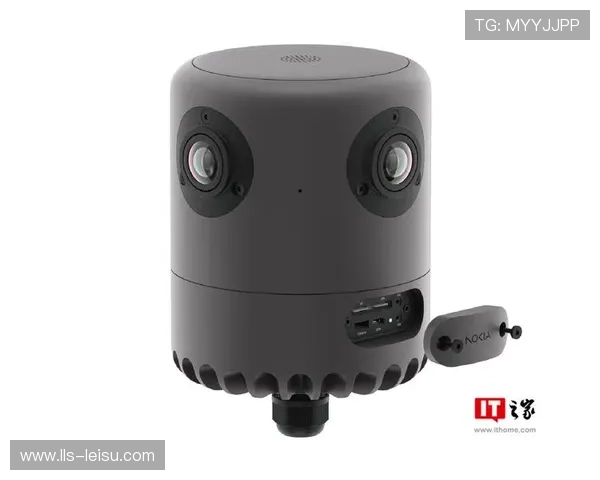 360度摄像机阵列部署，捕获赛场无死角画面。